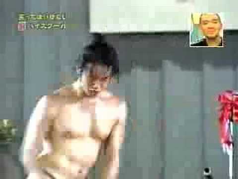 Can’t Laugh – Japanese game show 04